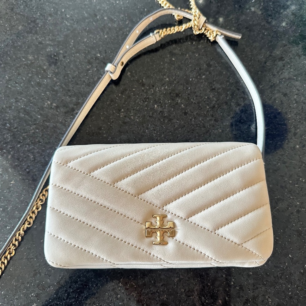 Tory Burch Kira Chevron Clutch Crossbody Bag - Picture 5 of 6